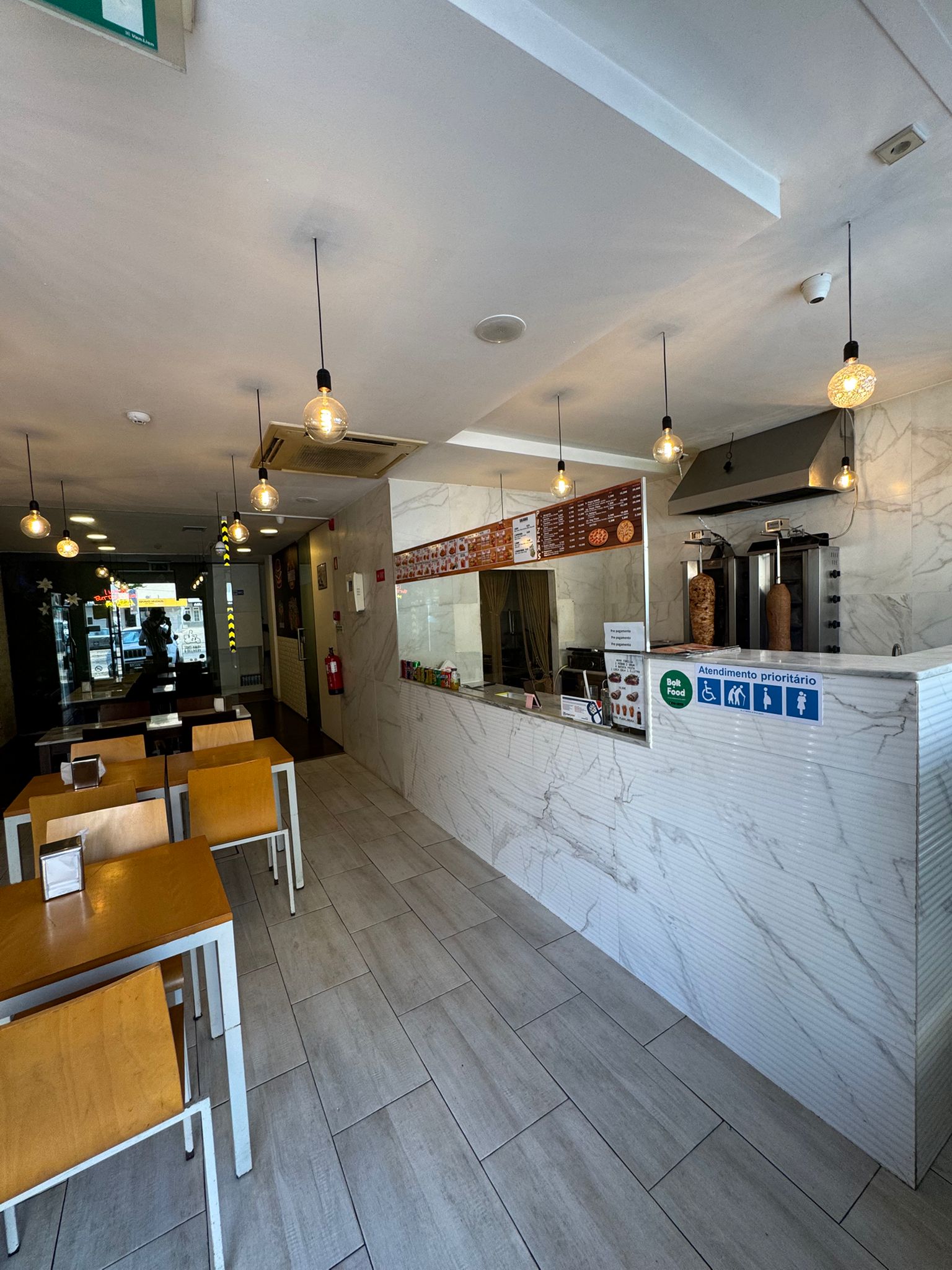 Restaurant Ambiance 4